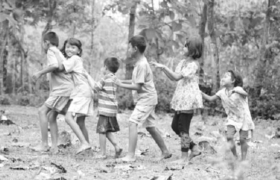 5 Kaulinan Sunda, yang Asik Temani Masa Kanak-kanak